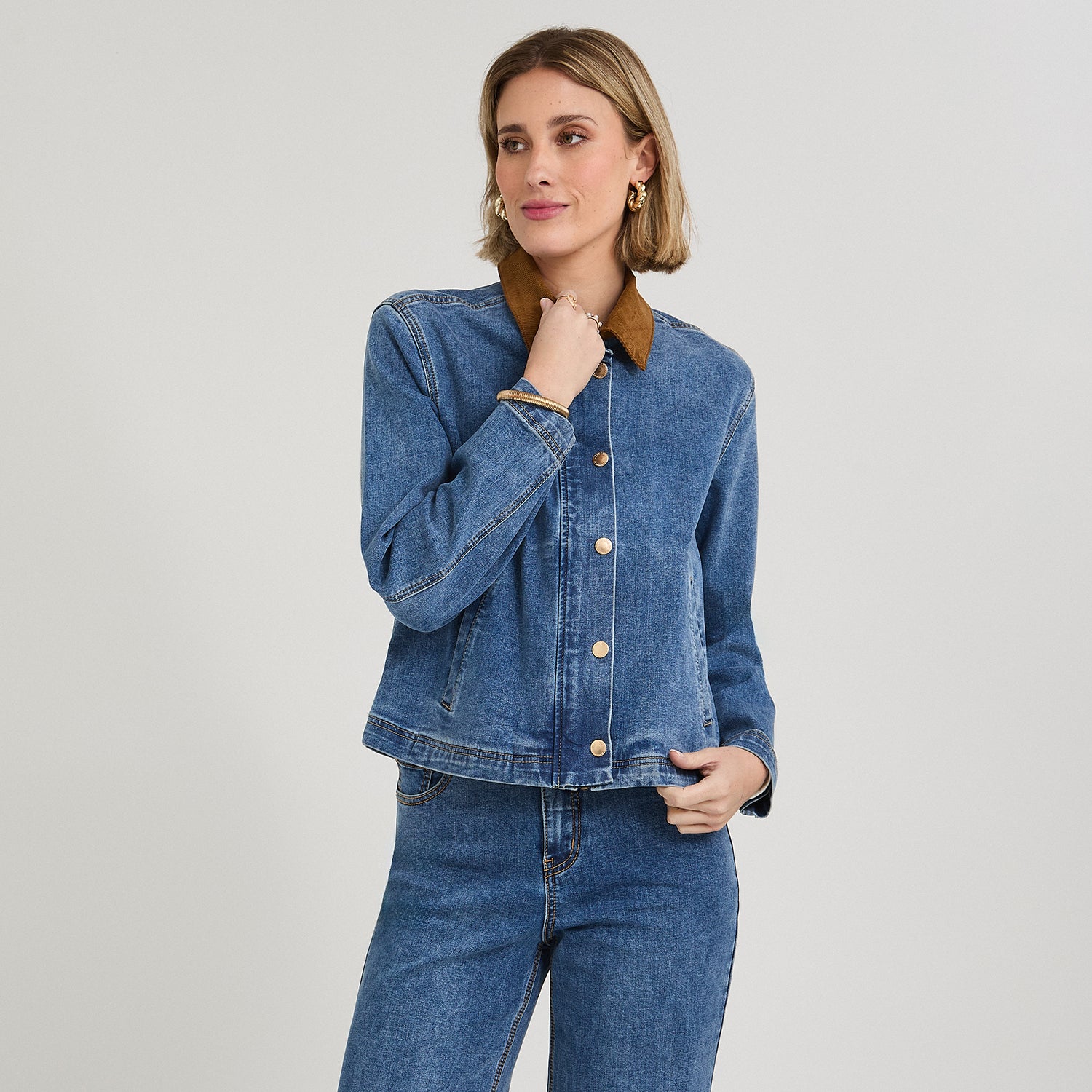 Casaca Mezclilla con Suede en Cuello Azul